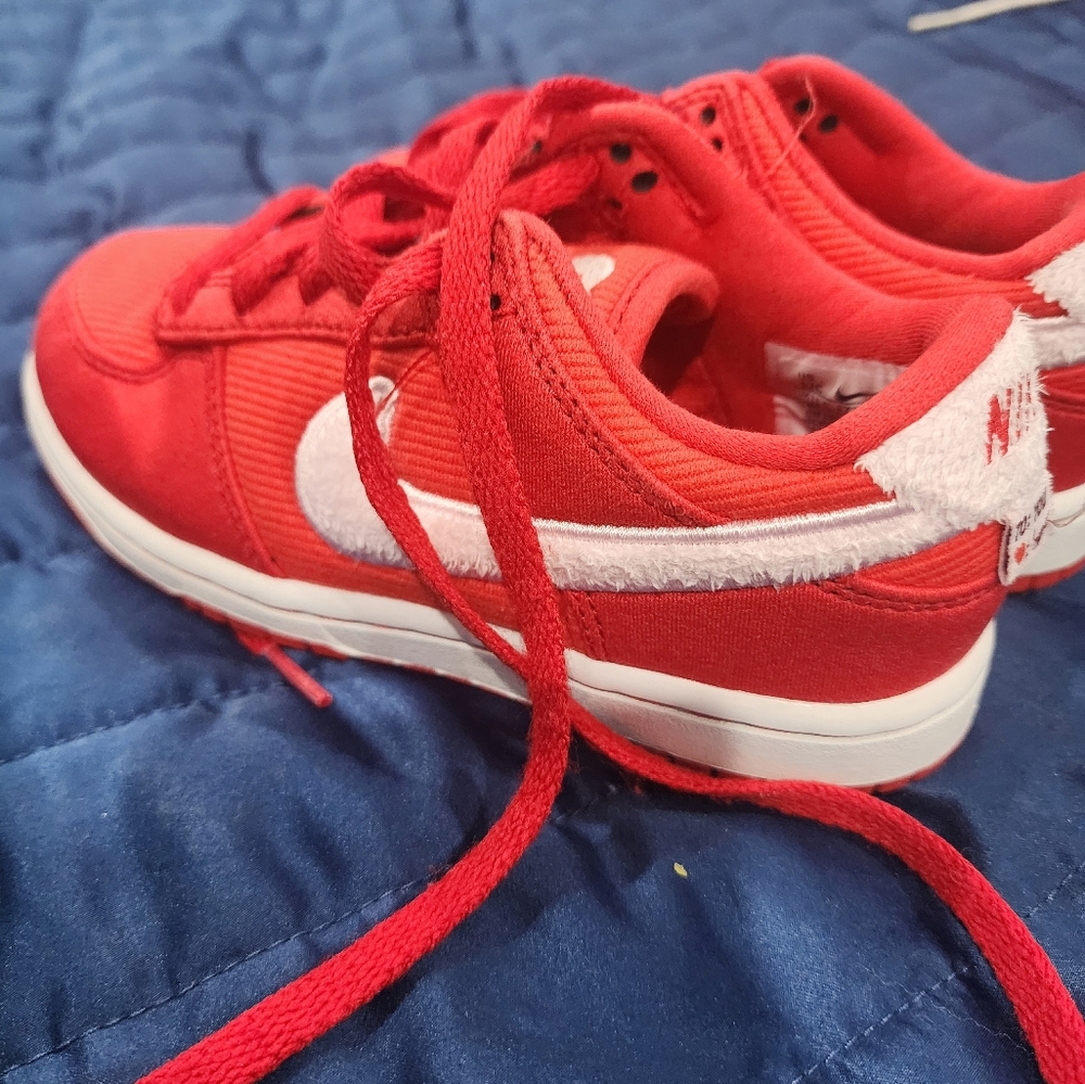 24' valentine's day dunks